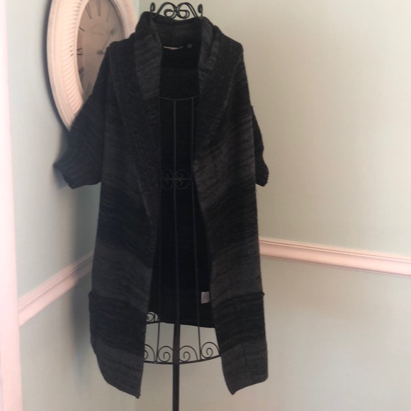 Vince Sweaters - Vince XS gray Black short sleeve open cardigan